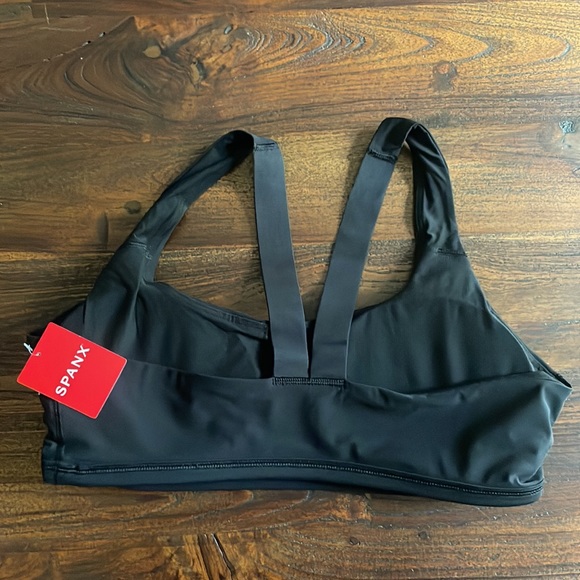 SPANX low impact sports bra - Picture 2 of 2